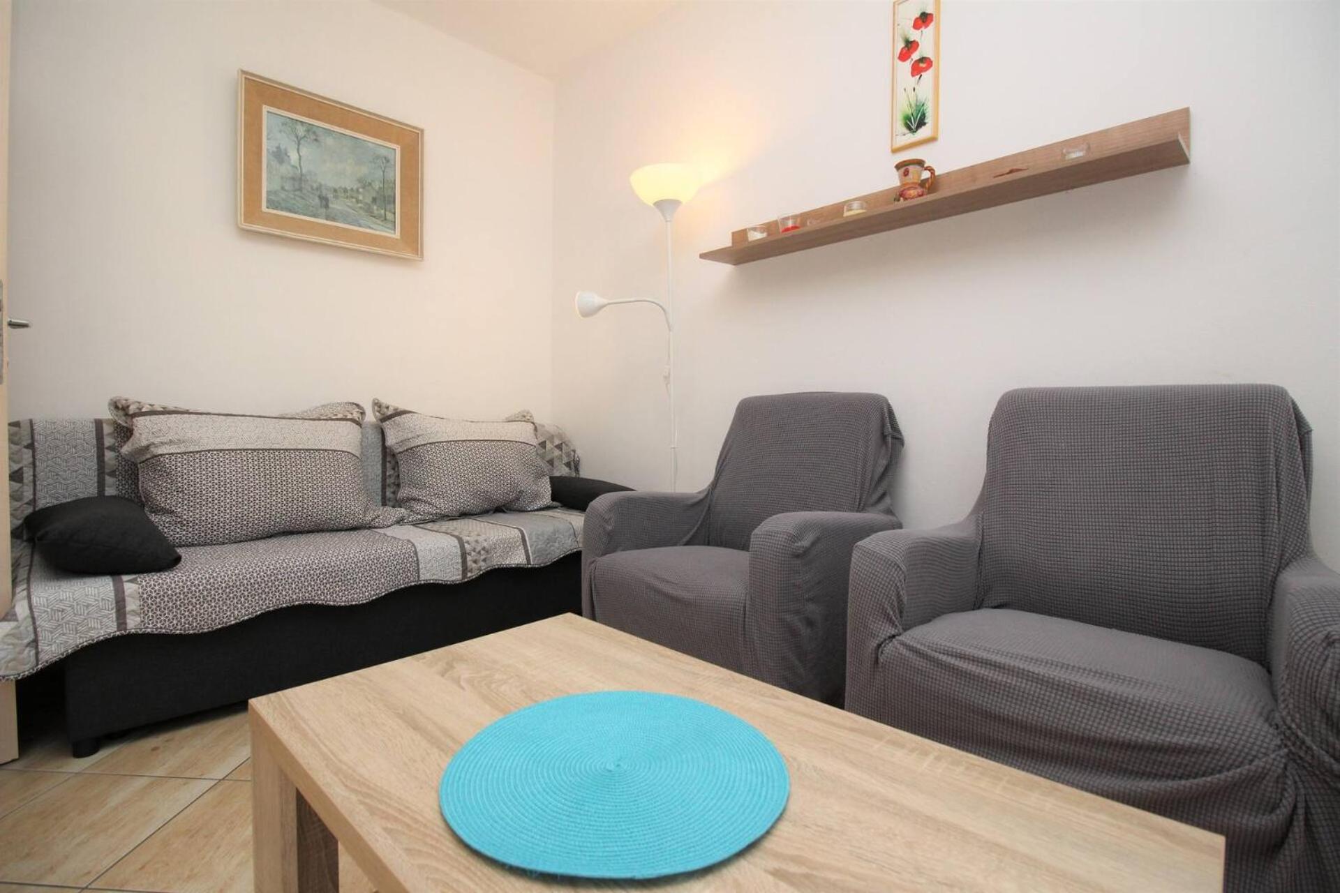 Apartments Kucar Башка Екстер'єр фото